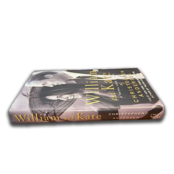 ⚡️3/$24⚡️ William and Kate: A Royal Love Story [Hardcover] - Picture 3 of 3